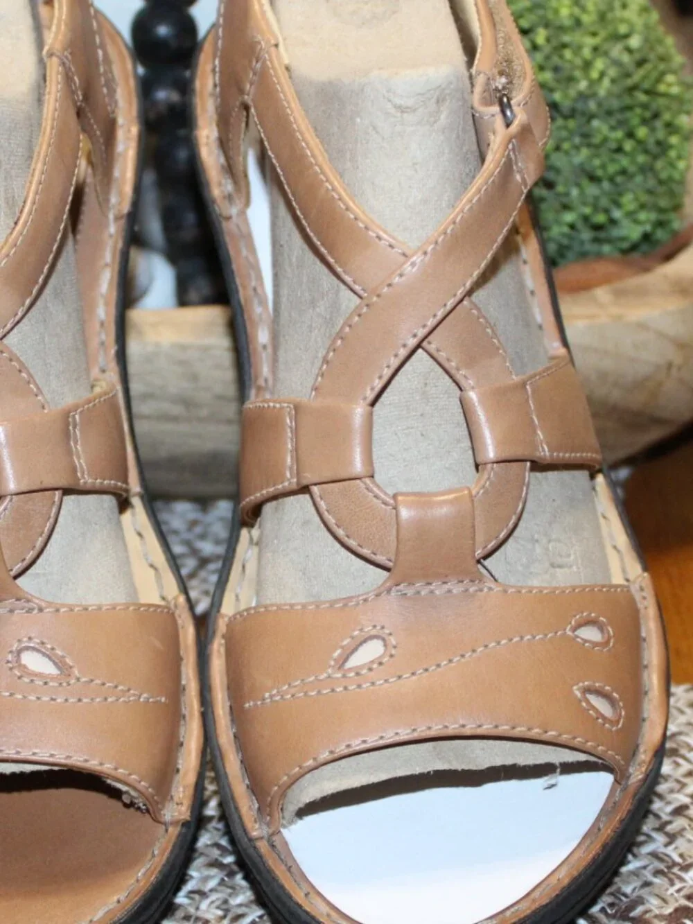 NWT Clark Un Stern wedge sandals size 9 WIDE STUNNING! - Picture 4 of 11